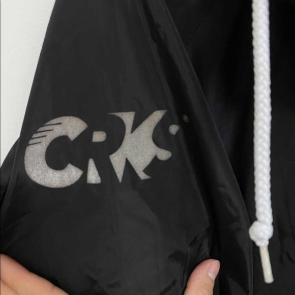 Waterproof/windbreaker jacket - Picture 3 of 5